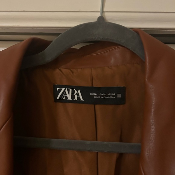 Zara Brown Faux Leather Blazer - Picture 3 of 3
